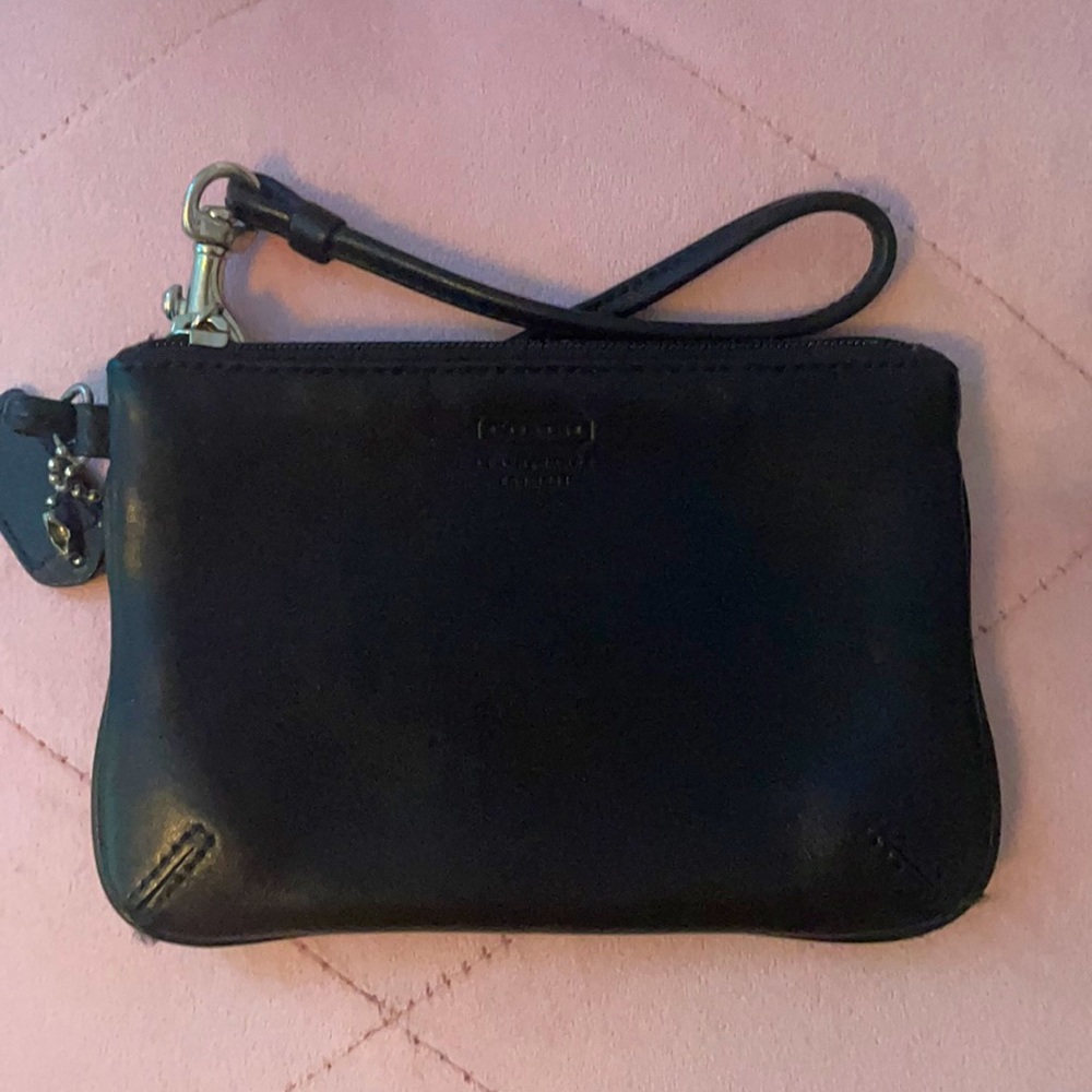 Coach original glove tan leather Wristlet